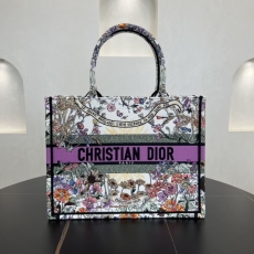 Christian Dior Shopping Bags